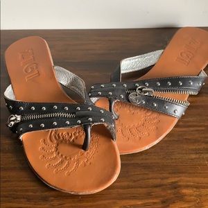 Ladies Zigi Girl Slide Sandals Never Worn